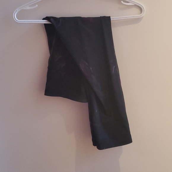 Lululemon Cropped Wunder Under Floral Leggings - Picture 1 of 4